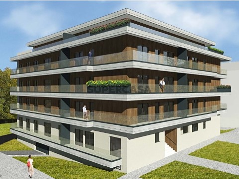 Apartamento T4 em Repeses e São Salvador, Viseu