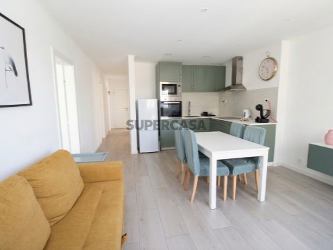 Cozinha e sala - Apartamento T1+1 Baixa de Albufeira 3
