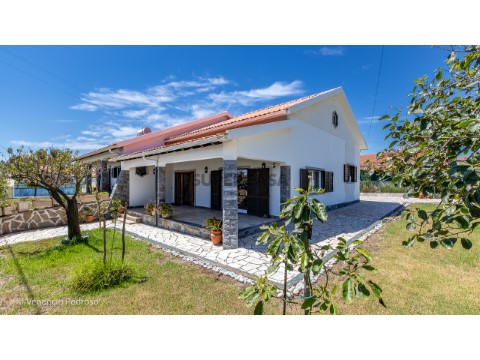 Moradia, A Casa das Casas