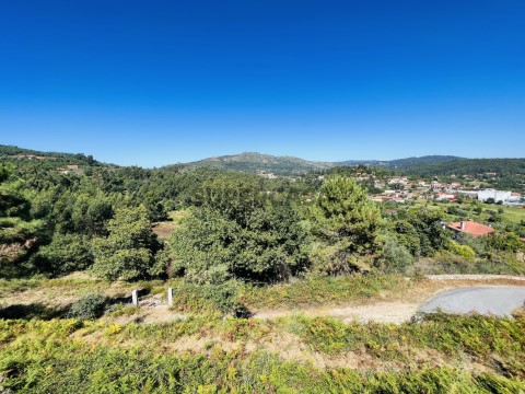 Terreno em Navió e Vitorino dos Piães, Ponte de Lima