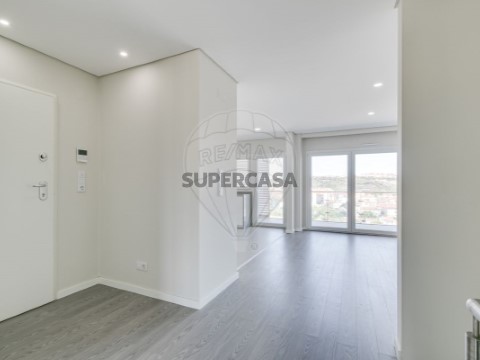 Apartamento T4 em Póvoa de Santo Adrião e Olival Basto, Odivelas