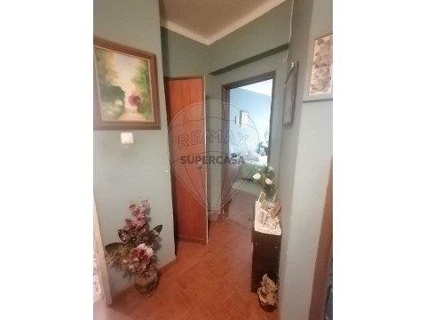 Apartamento T3 em Santa Iria de Azoia, São João da Talha e Bobadela, Loures
