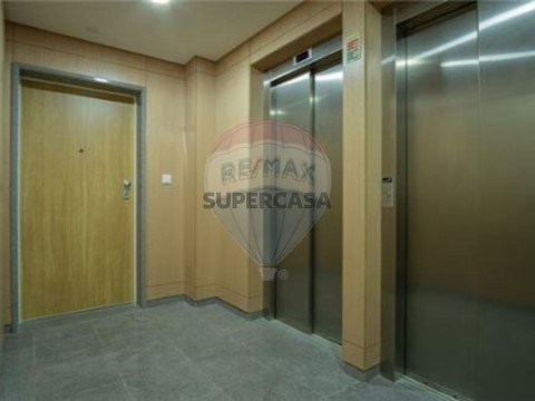 Apartamento T2 em Póvoa de Santo Adrião e Olival Basto, Odivelas
