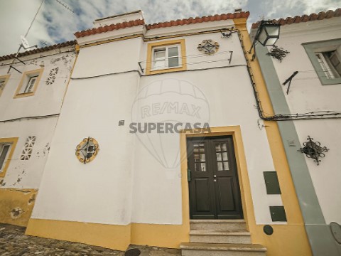 房子 2 卧室 在 Évora (São Mamede, Sé, São Pedro e Santo Antão), Évora