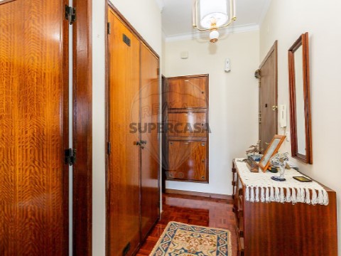 Apartamento T3 em Santa Clara, Lisboa