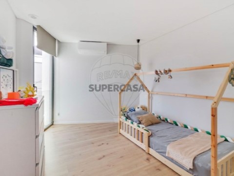 Moradia T4 em Vialonga, Vila Franca de Xira