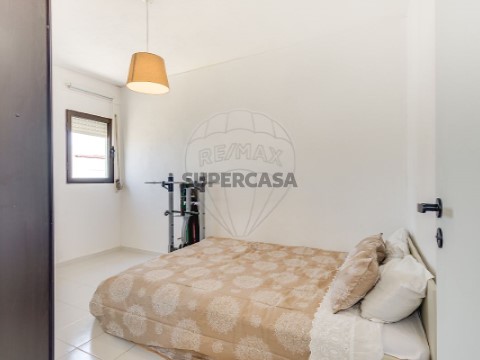 Apartamento T3 em Baixa da Banheira e Vale da Amoreira, Moita