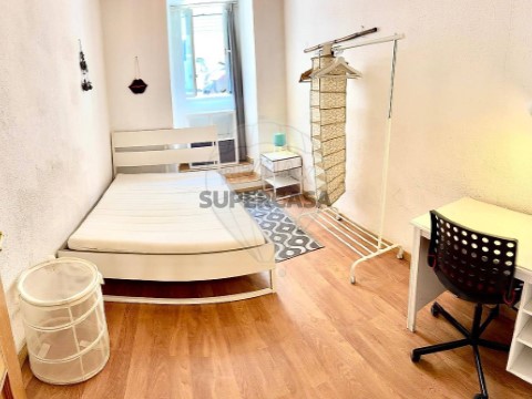 Apartamento T5 em Arroios, Lisboa