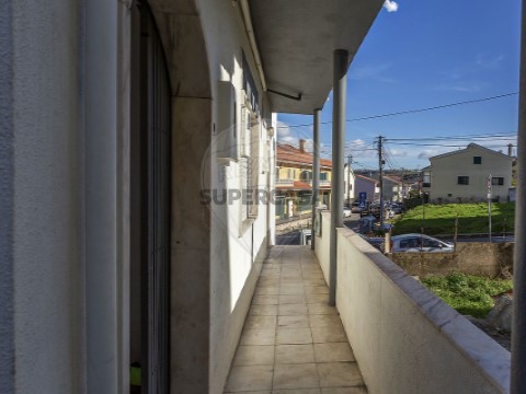 Building in Pontinha e Famões, Odivelas