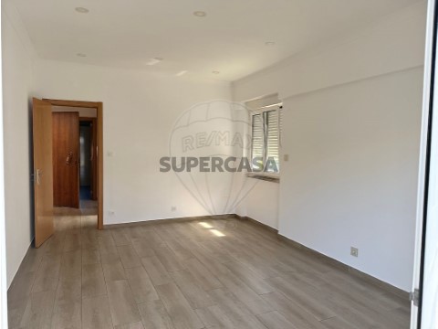 Apartamento T1 em Algés, Linda-a-Velha e Cruz Quebrada-Dafundo, Oeiras