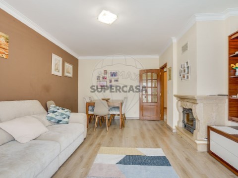 Apartamento T2 em Algueirão-Mem Martins, Sintra