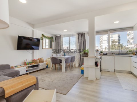 Apartamento T2 em Odivelas, Odivelas