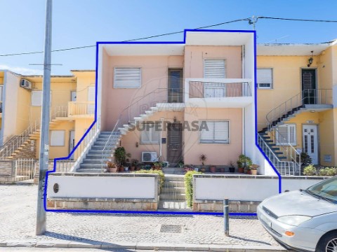 Moradia T4 em Faro (Sé e São Pedro), Faro