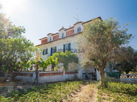 Moradia T10 em Canaviais, Évora
