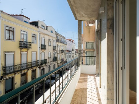 Apartamento 2 habitaciones en Penha de França, Lisboa