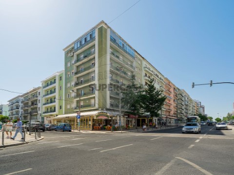 Apartamento T4 em Alvalade, Lisboa