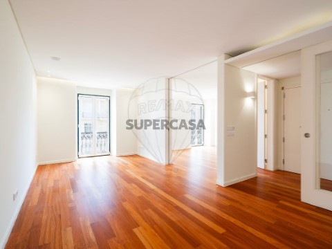 Apartamento T4 em Avenidas Novas, Lisboa