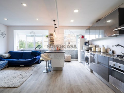 Apartamento T2 em Charneca de Caparica e Sobreda, Almada