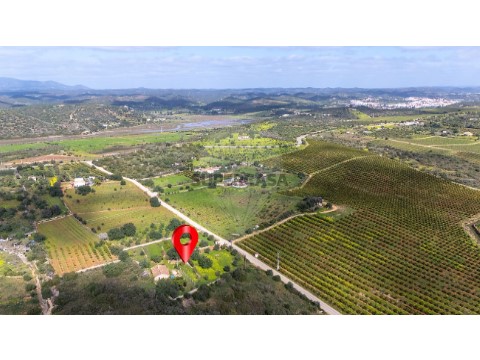 Moradia T3 em Estômbar e Parchal, Lagoa