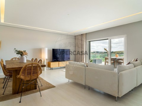 Apartamento T3 em Barcarena, Oeiras