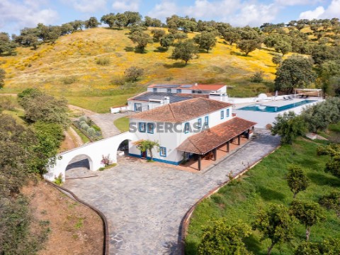 Quinta T0 em Ciladas, Vila Viçosa