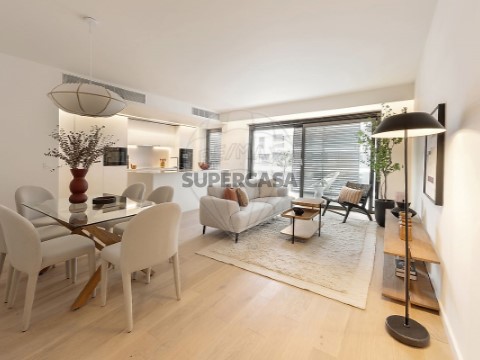 Apartamento T3 em Avenidas Novas, Lisboa