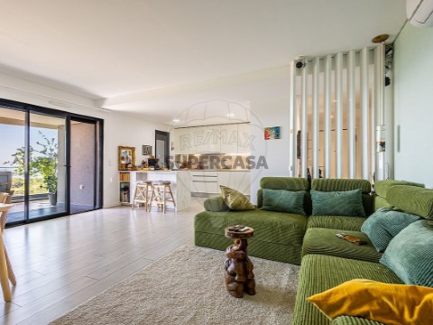 Apartamento T3 em Venteira, Amadora