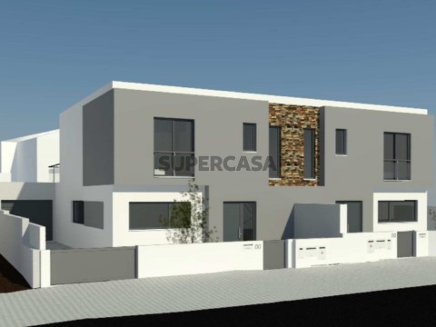 Moradia V4 em Construção - Bufarda, Peniche