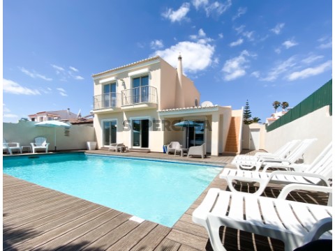 Villa with pool for sale in Lagos Portugal