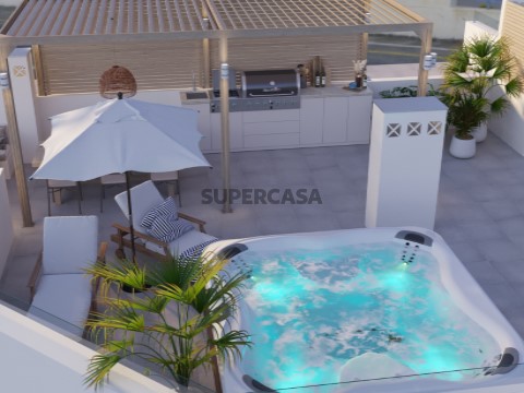 4 bedroom penthouse in Armação de Pêra/ Algarve