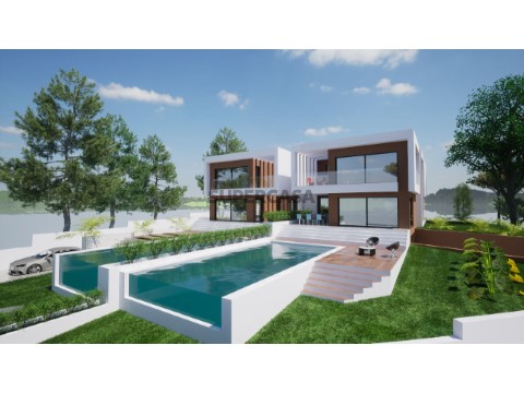 MORADIA T4 / T5 DE LUXO EM TRÓIA