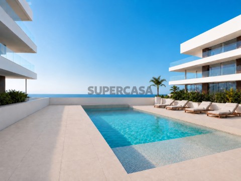 Apartment with 3 bedrooms, swimming pool, parking, with Sea View close to the Center of Lagos and the Marina, Algarve/Portugal.