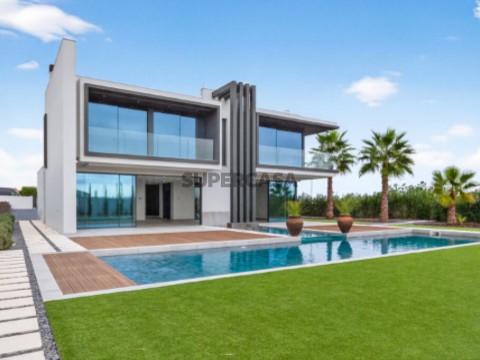 Luxury villa with 4 bedrooms, Sea View next to the beach in walking, Lagos/ Algarve.