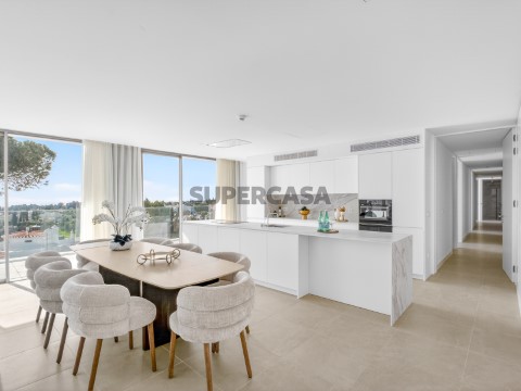 Penthouse T3, Carvoeiro