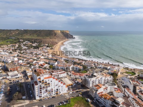T2 DUPLEX NA PRAIA DA LUZ