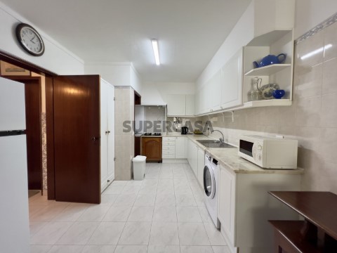 Apartamento T4 Lagoss Odiáxere - Cozinha