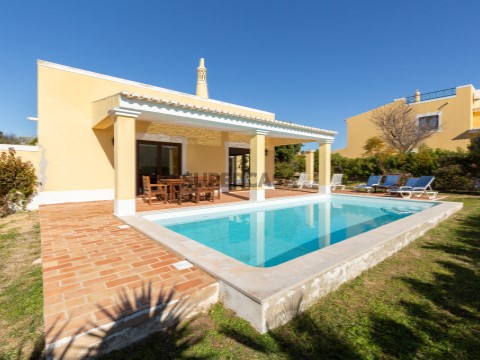 Villa with sea view and pool in Luz