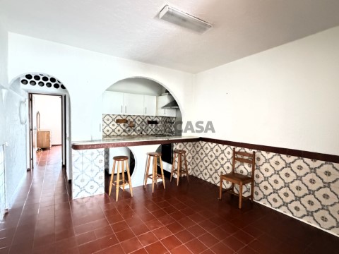 BENTO & AMADO, LDA - MARQUE JÁ A SUA VISITA, TEL. 261932867 - sala