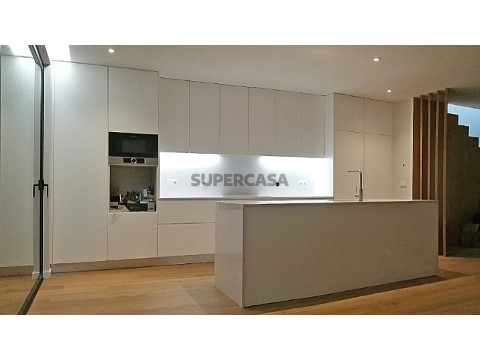 Moradia T3 nova em Meadela - Viana do Castelo