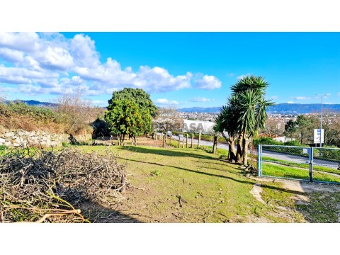 Vianaazul - Terreno com viabilidade de construção frente à variante acesso à cidade.