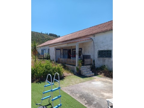 Quinta T3 - 575m2 de construção - Mendiga, Porto de Mós