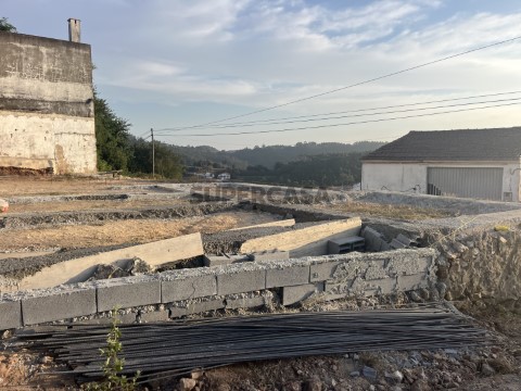 Moradia T2 em Construção, Centro de Turquel