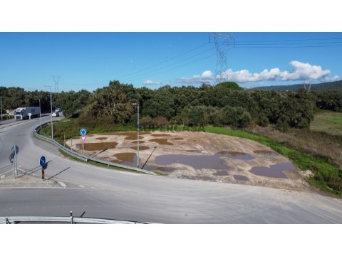 Terreno junto ao Ic2