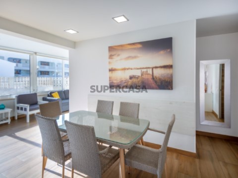 Apartamento T2 para venda em Albufeira com piscina e a poucos metros da praia