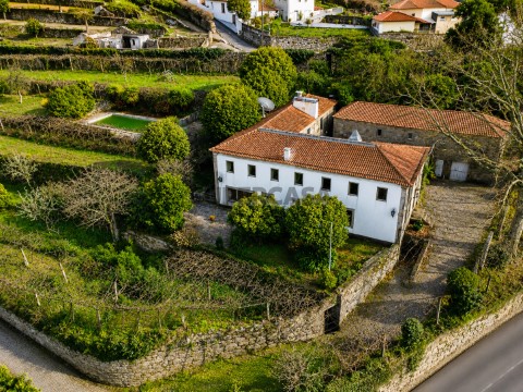 moradia santo tirso