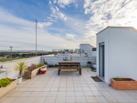Apartamento T3 no Seixal