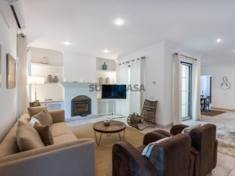 Moradia geminada com 3 quartos nos Pinheiros Altos na Quinta do Lago