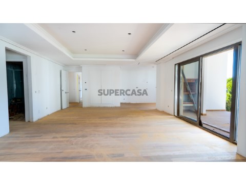 Apartamento T3 a poucos metros da Praia da Falésia, Algarve