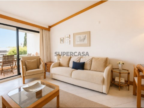 Apartamento T1 em Condomínio Exclusivo para Arrendamento Mensal na Quinta do Lago