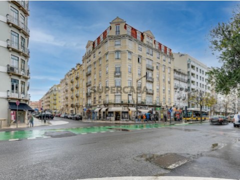 Apartamento T5 em Arroios, Lisboa